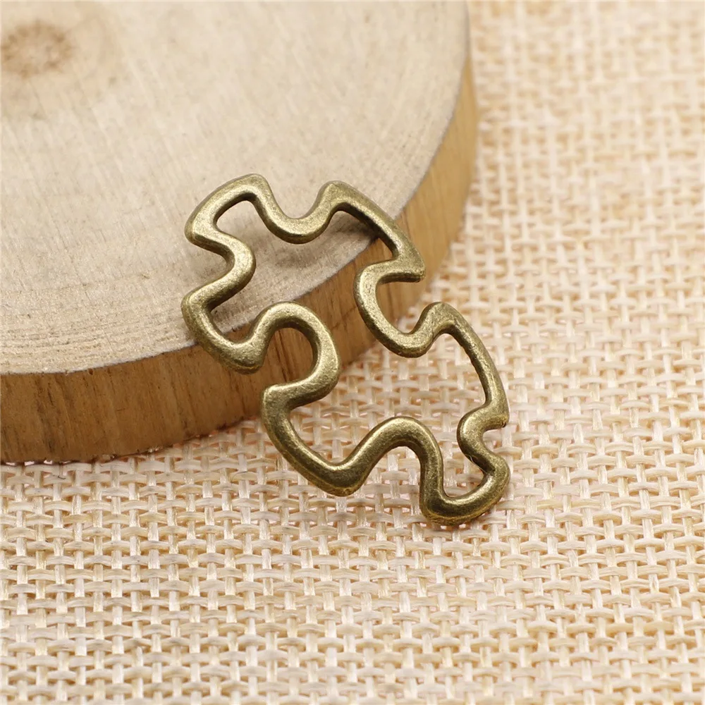 20pcs 30x18mm Alloy Charms Jigsaw Puzzle Piece Pendant