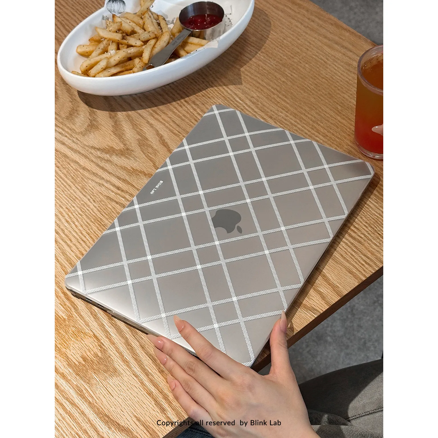 Ins White Checkered Lines Crystal Laptop Case For Macbook Air 13.6 M4 NEO 15 M3 Hard Cover For Mac Book Pro 13 M1 M2 14 M4 M5 16