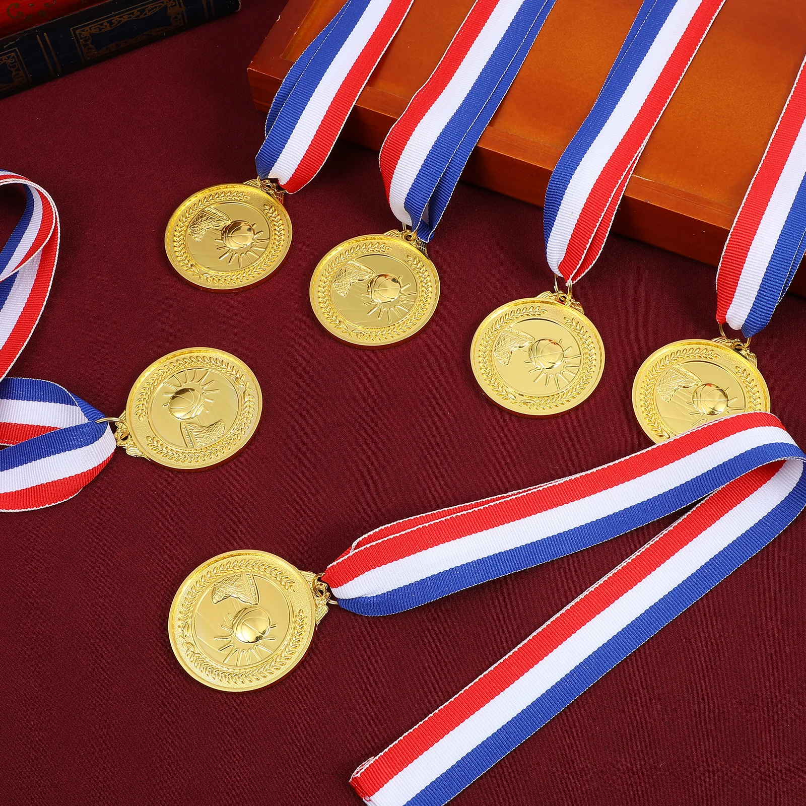 

12 Pcs Gold Basketball Medals 5CM Awards for Winners Sports Game Party Favors Metal Trophies Commemorative Souvenirs