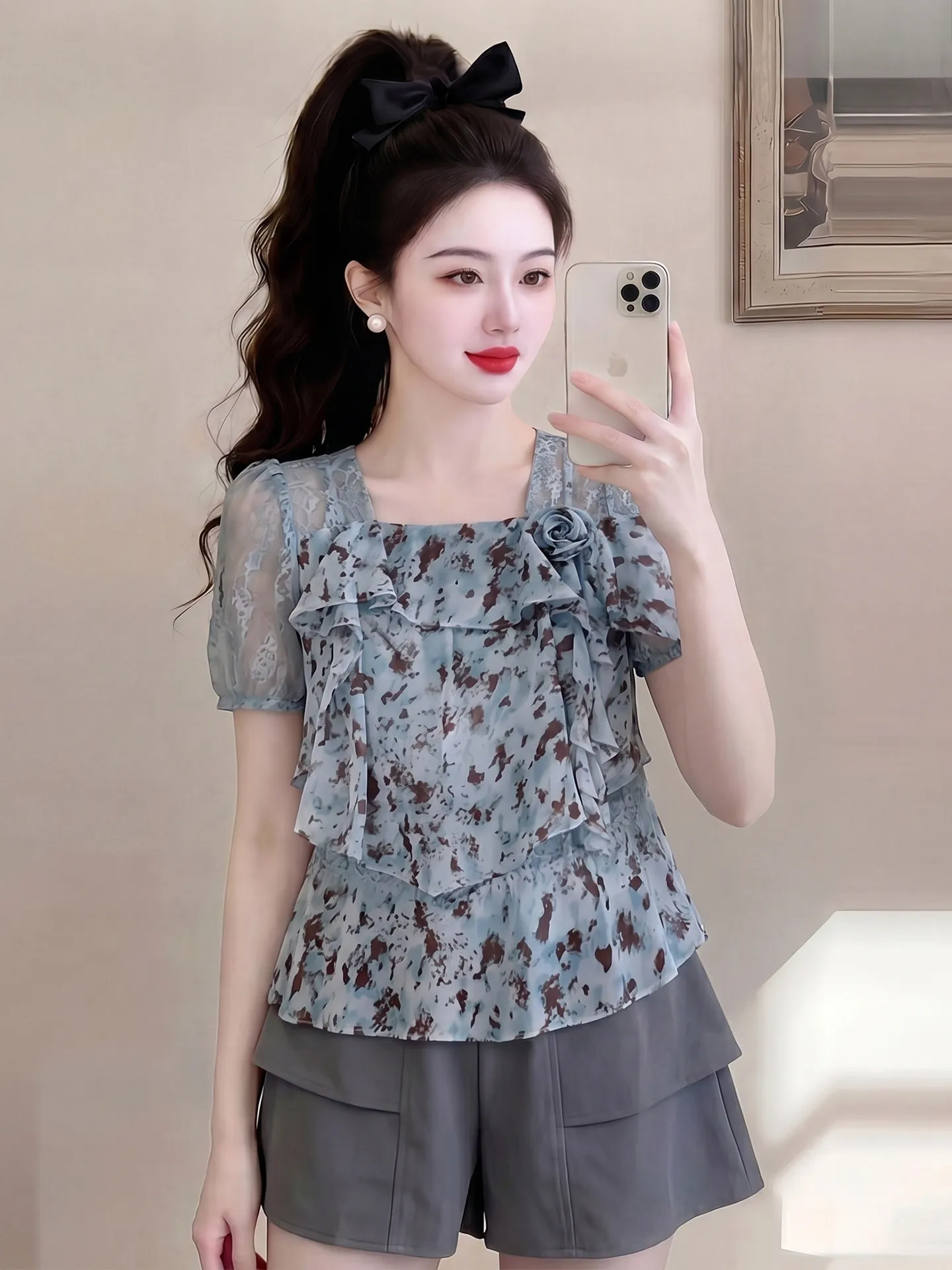 

Blue Floral Print Short Sleeve Short Pants Set for Women Summer New Style Fashionable Versatile Ladies' Outfit Breathable Lig...