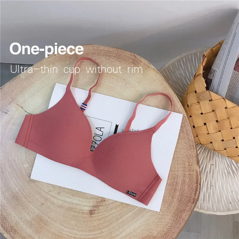 Summer Lingerie No Steel Ring Thin Small Chest Gathered One-piece Type Non-traceless Glossy Light Large Size Clothing Bra A B_voghion.com