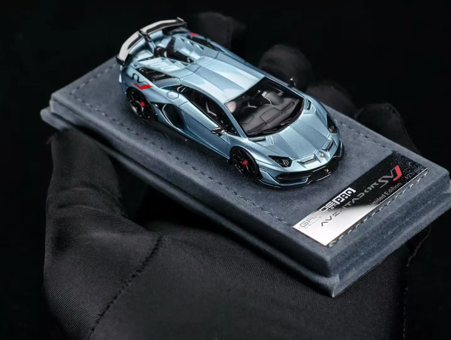 1:64, Novitec Lamborghini Aventador SVJ LP770, verzamelmodel van statische miniatuursimulatieauto van hars, kamerdecoratie.