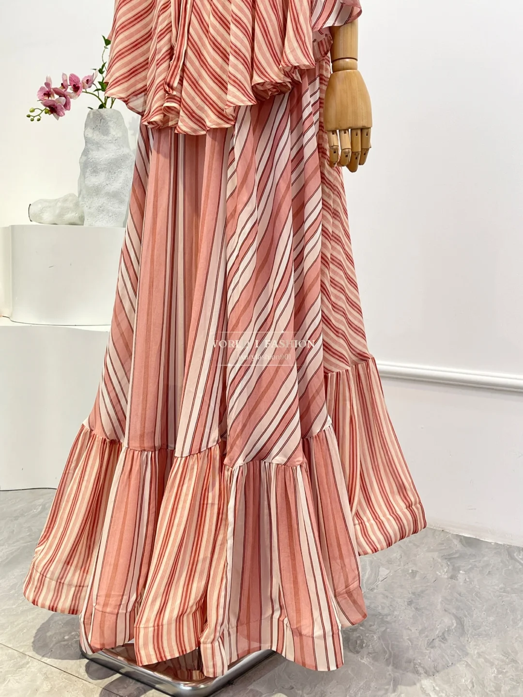 2026 New High Quality Elegant Red Striped Print Lace-up Ruffles Spring Summer Women Beach Style Cut Out Maxi Dress