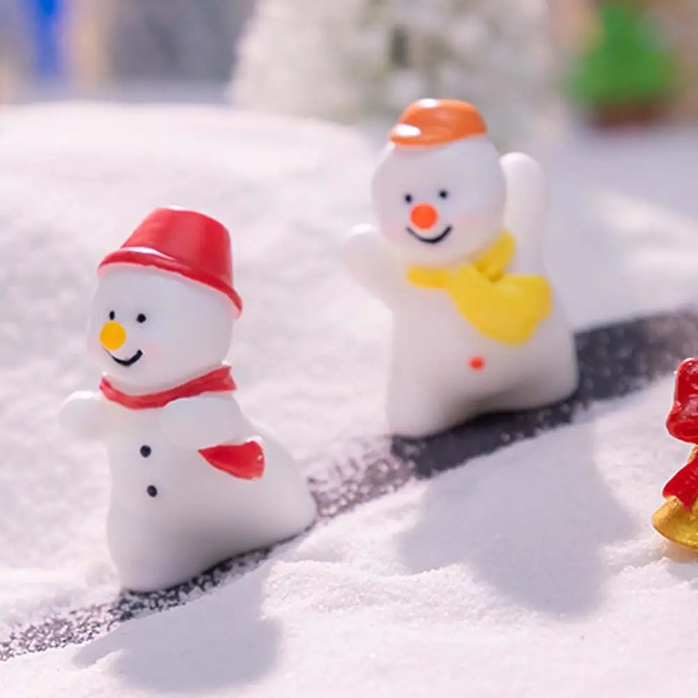 Cartoon Christmas Snowman Figurine Mini Cute Snowman Statue DIY Resin Crafts Mini Snowman Ornament Micro Landscape Ornaments