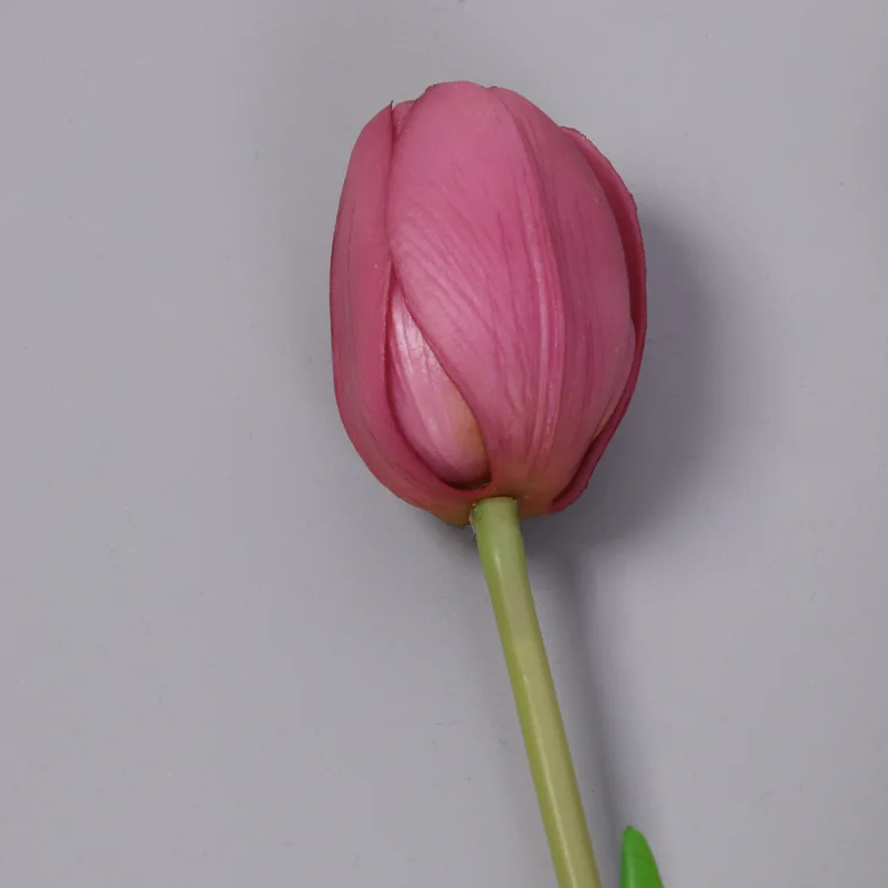 5 Stück künstliche Blumen, weiche Tulpen, künstliche Blumen, fühlt sich echt an, für Zuhause, Garten, Tisch, Hochzeitsdekoration, Simulation, 5-Kopf-Tulpenstrauß – Detail 15