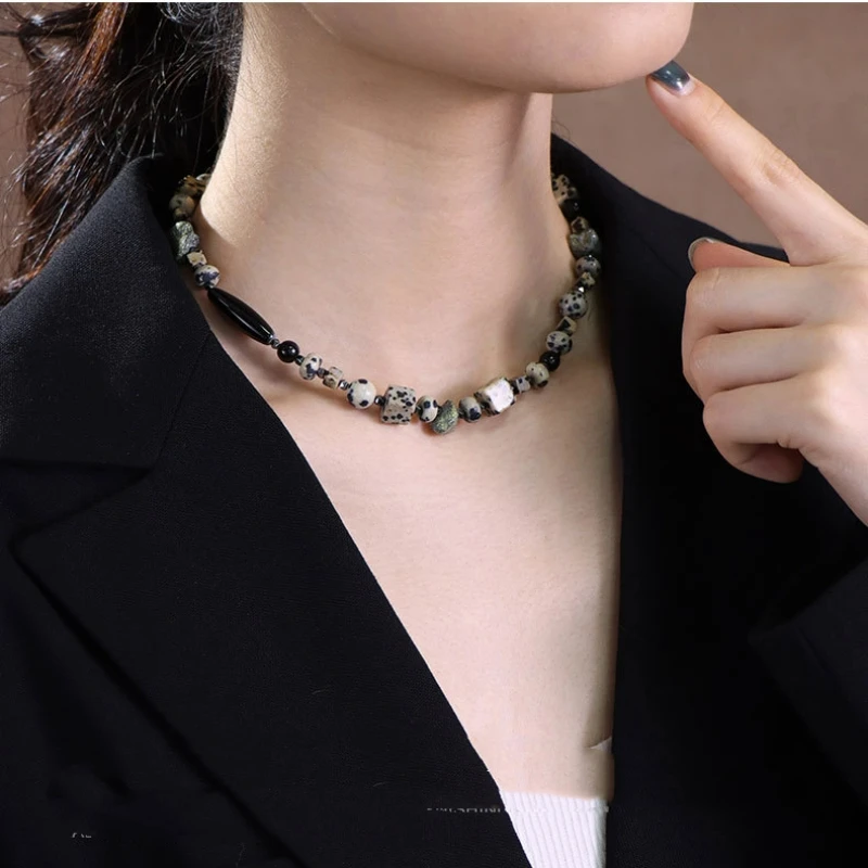 

Trendy Ins Wind Irregular Spotted Stone Natural Stone Gravel Beaded Strand Chain Necklace Vacation Wind Agate Collarbone Chain