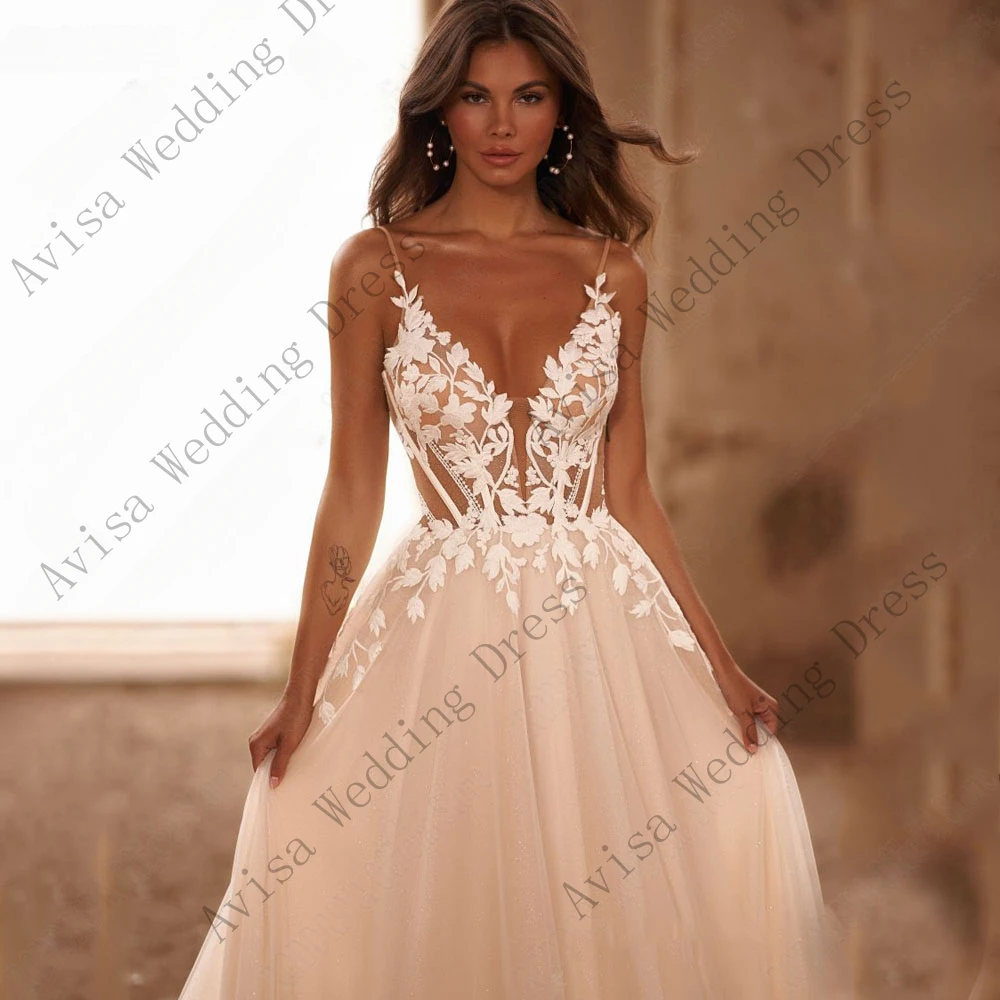 Elegante Spaghetti Straps Glitter Wedding Dress, V-Neck brilhante tule com Applique, Backless Lace Bridal Gowns