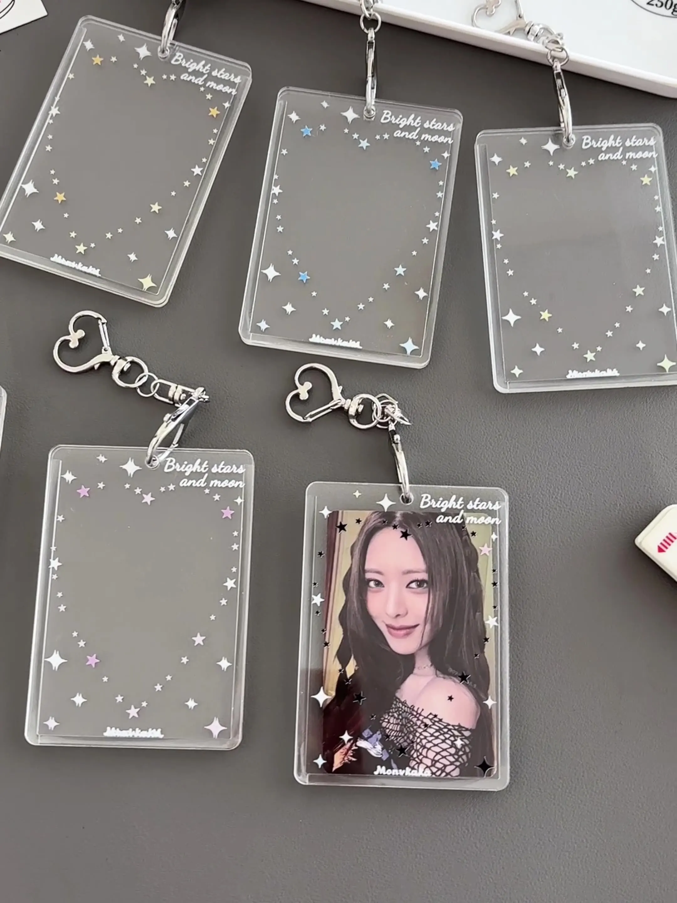 

Creative love star acrylic mini photo frame star chasing card 3 inch card holder, Korean popular kpop idol picture picketdisplay