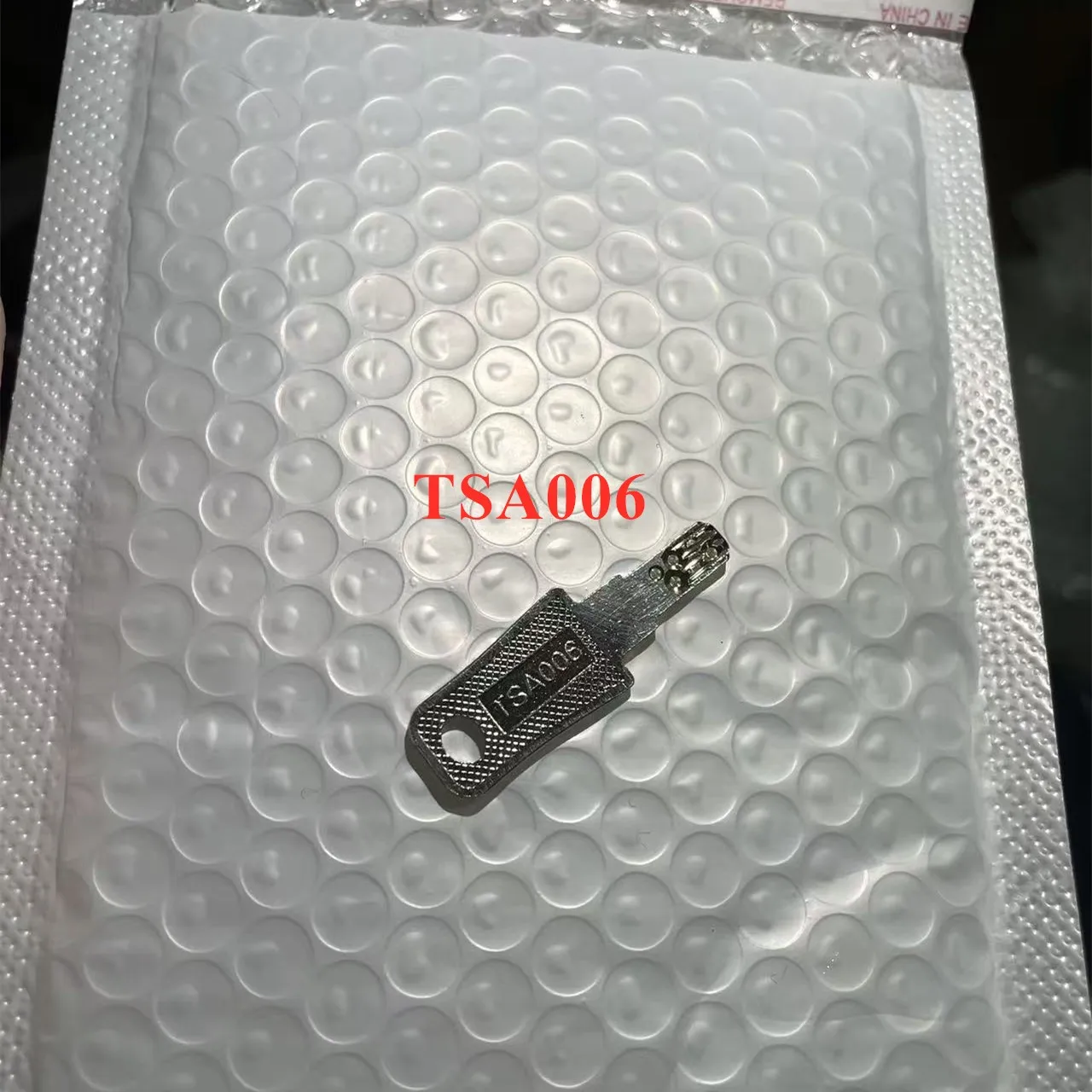 New 1PCS Key for TSA006  Luggage Keys Compatible with Luggage Locks for TSA 006 Master Locks TSA006