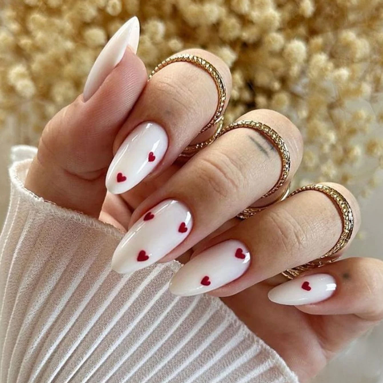 24 PCS Valentine's Day Almond Medium Press Nail White Valentine's Day Red Heart Design Fully Covered Nail