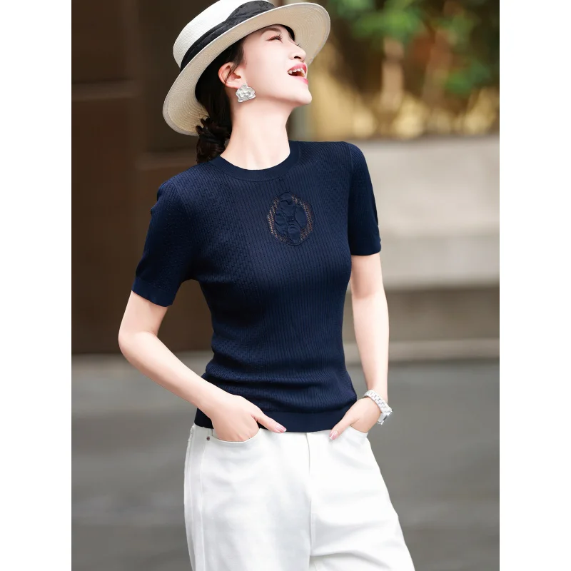 MEXCOCO 2026 Spring Summer New French Hollow Out Camellia T-shirt Women Round Neck Short Sleeve Knitted Top