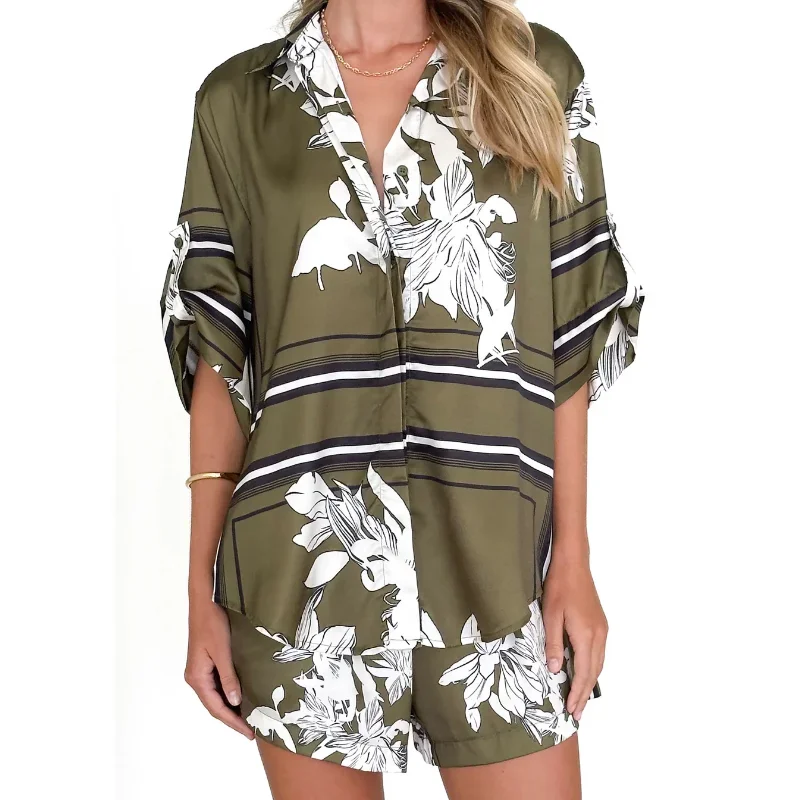 

Summer Women's Fashion New Printed Collar Cardigan Shirt Shorts Set European and American Casual Women's Clothing 2025