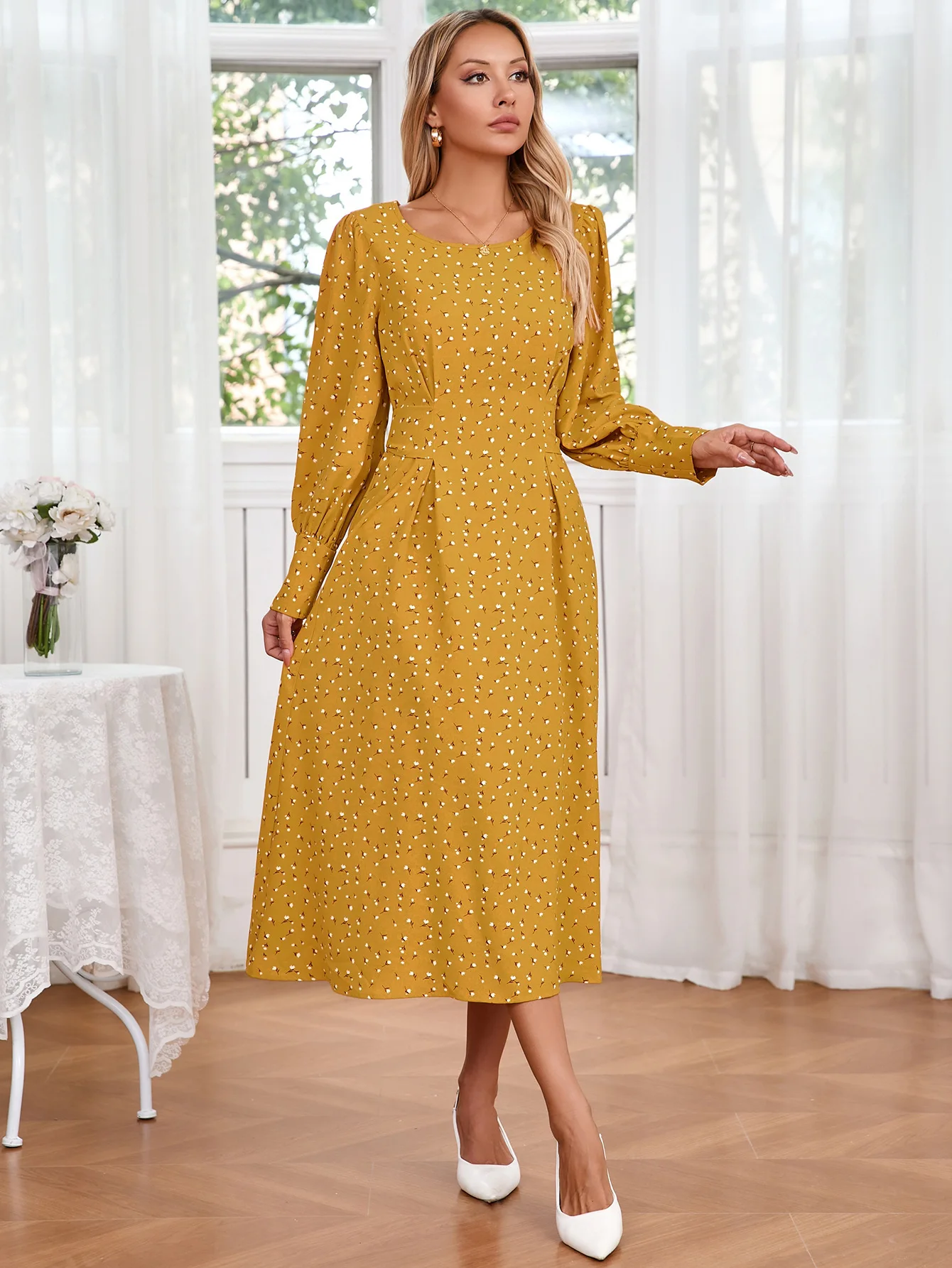 Women's Dress Elegant Small Floral Round Neck Strap Long Sleeve Dress Large Size