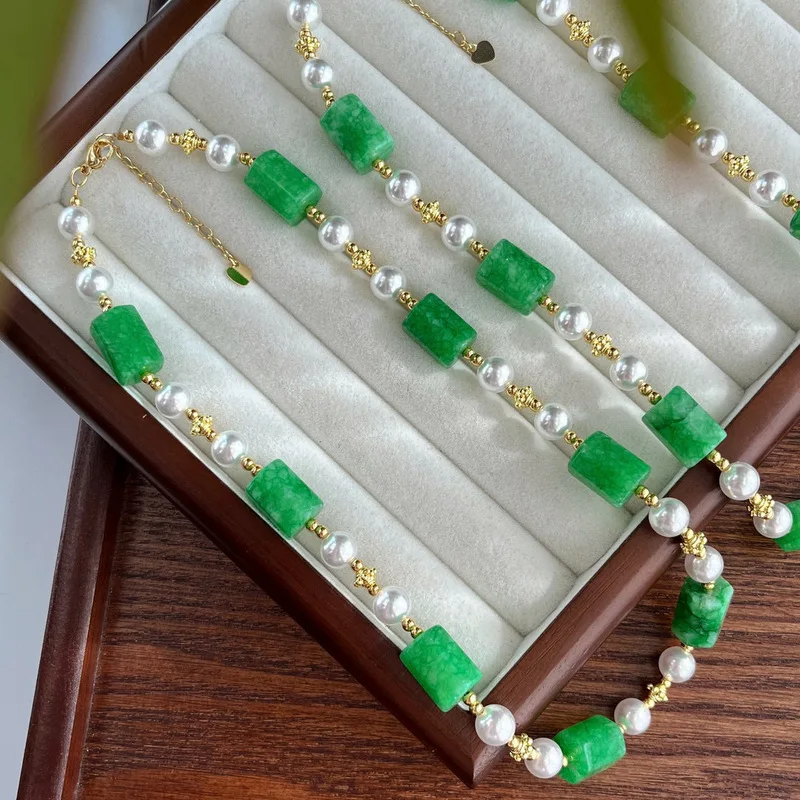 Strong light perfectly round Australian white pearl -colored jade clavicle chain necklace