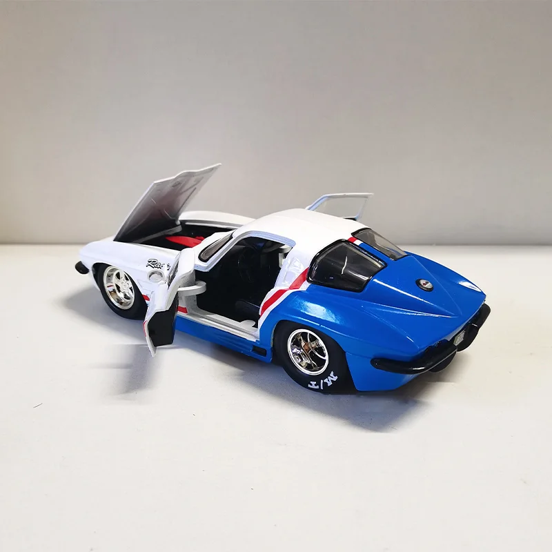 جادا 1:24 مقياس سبيكة 1963 كورفيت ستينغراي العضلات دييكاست لعبة صغيرة سيارة محاكاة النموذج الكلاسيكي المقتنيات عرض تذكارية #6