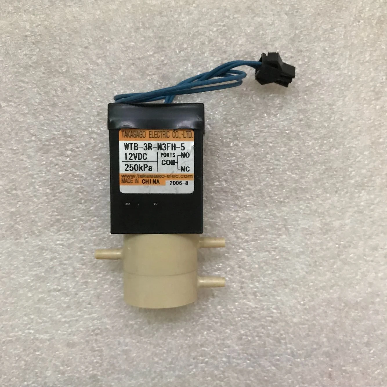 Elettrovalvola a tre vie micro DC a sabbia alta TAKASAGO WTB-3R-N3FH-5 12VDC 250KPa