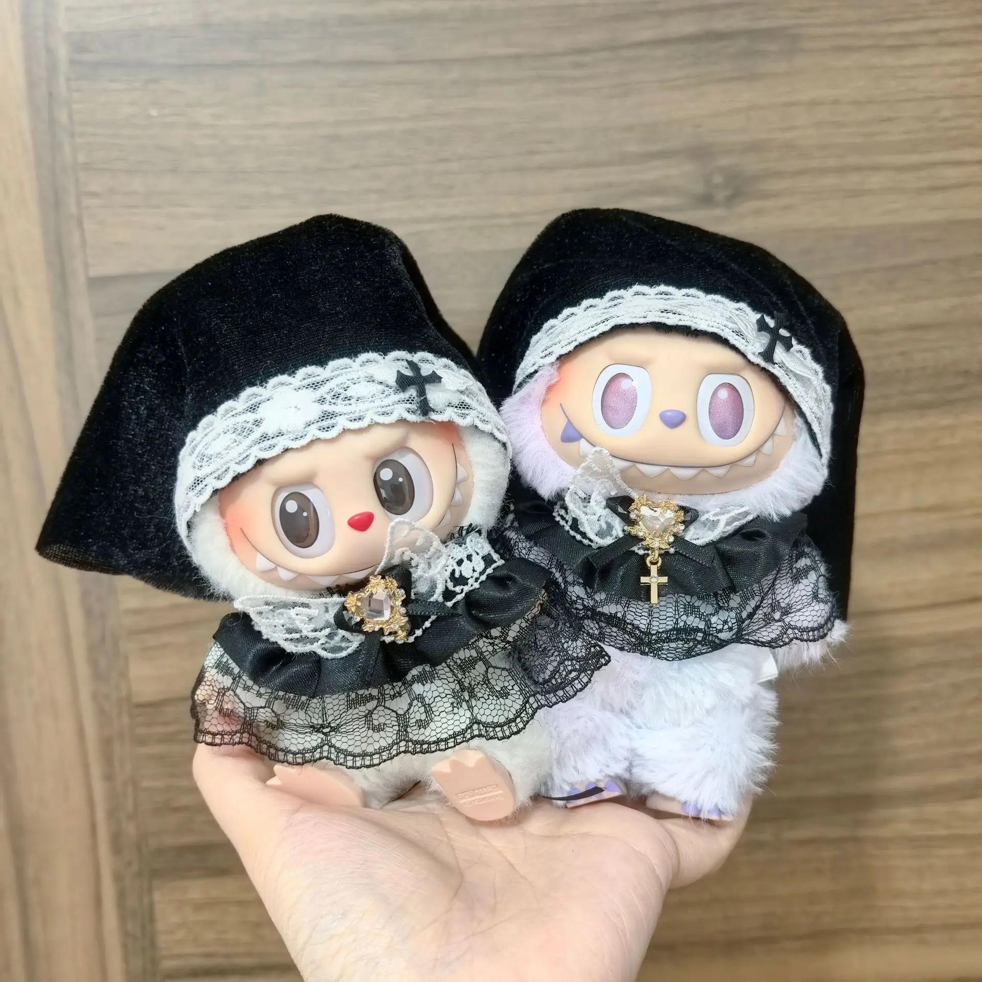 

Gothic Nun Outfits For Labubu Black Velvet Hat Lace Collar Cross Decoration Fits 15/17cm 1st-3rd Gen