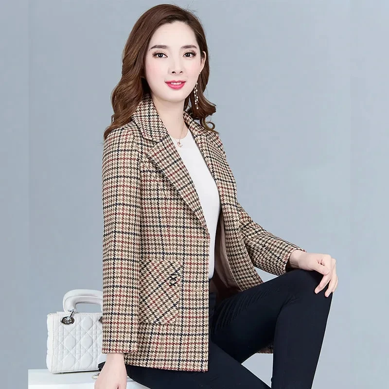 Women Blazer Turn-Down Collar Single-Breasted Slim Lady Spring Plaid Blazer Casual Short Jackets Middle-aged Female Suit 5XL