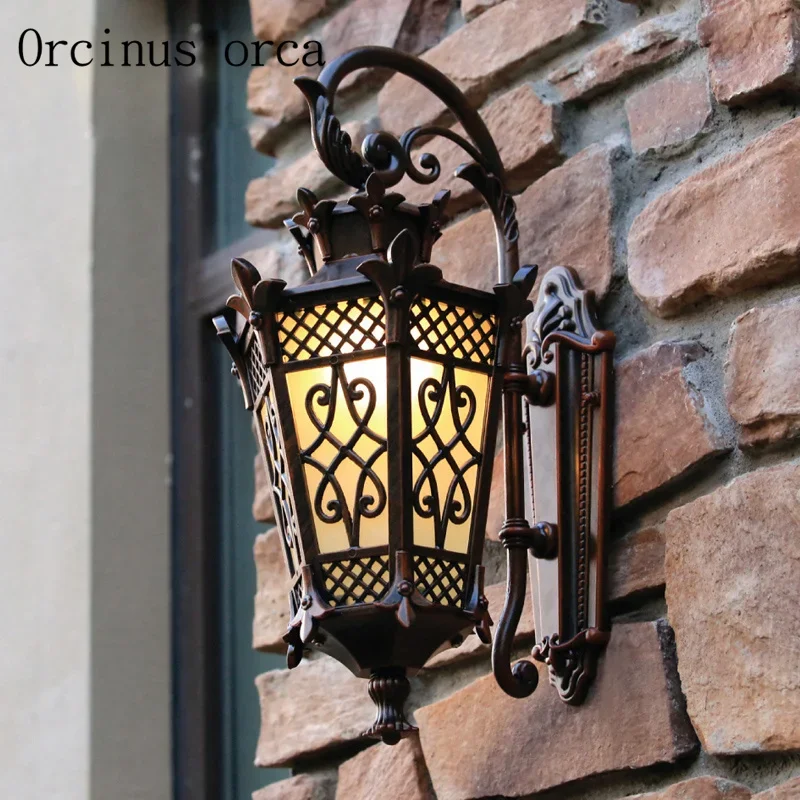 Retro European iron art outdoor wall lamp courtyard balcony  Chinese LED waterproof wall lamp free shipping