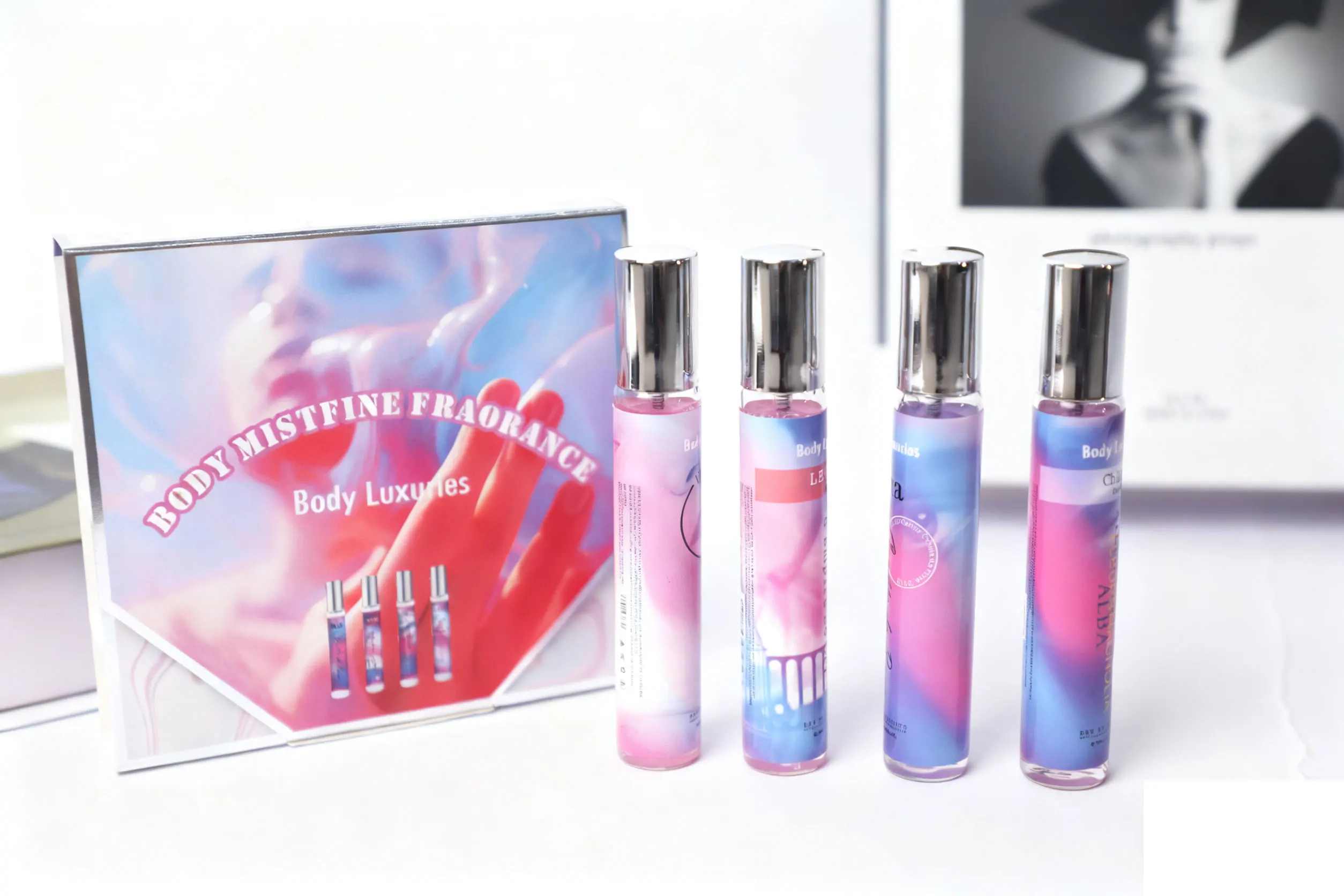 

Новый мини-парфюм Secret Travel Fragrance Spray Подарочный набор (4*20 мл) Bombshell, Bare & Daring, Ассорти ароматизаторов