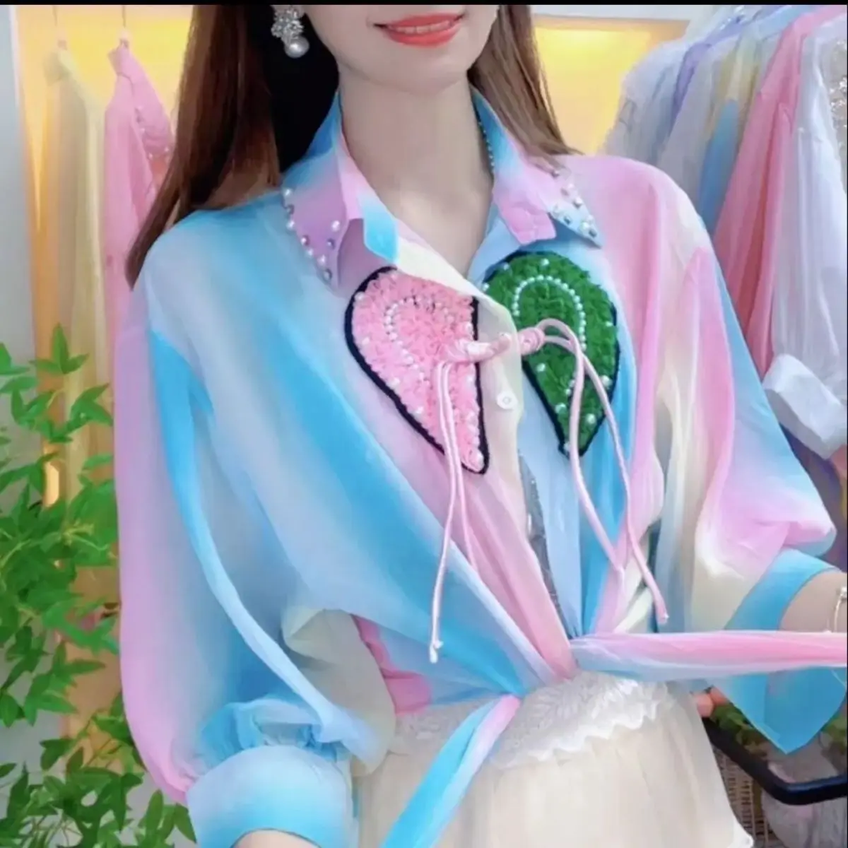 Camisa protetora solar fina cor arco-íris feminina verão amor decoração estilo nacional fivela miçangas decoração camisa solta