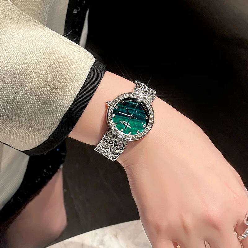 Hot Fashion Women Luxury Diamond Watches Bracelet Ladies Quartz Watch Emerald Womens Wristwatch Shiny Crystal Reloj Mujer