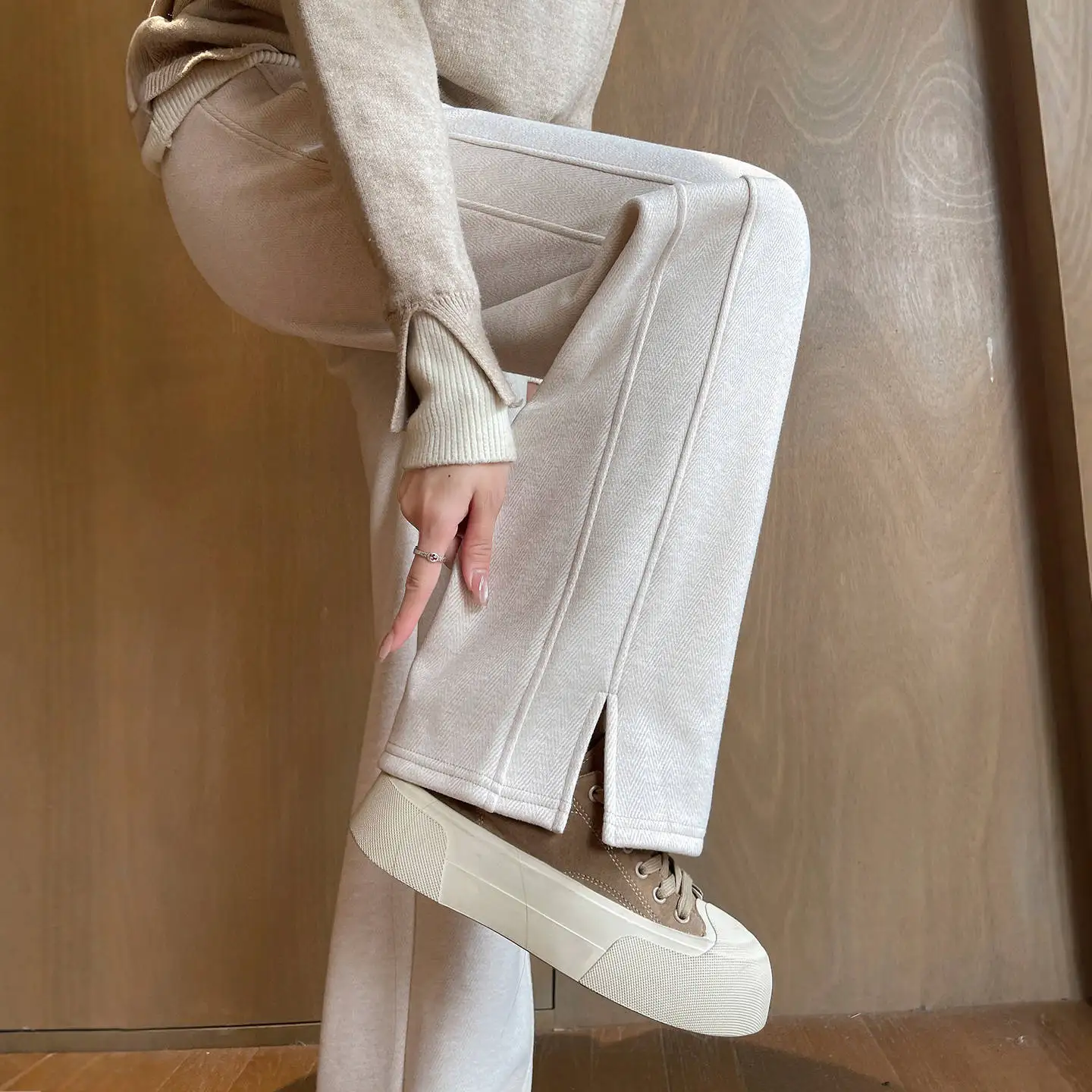 

Herringbone Wide-Leg For Women, Autumn And Winter 2025 New Fleece-Lined Wool Straight Pan, Draped Small Size Narrow Banana