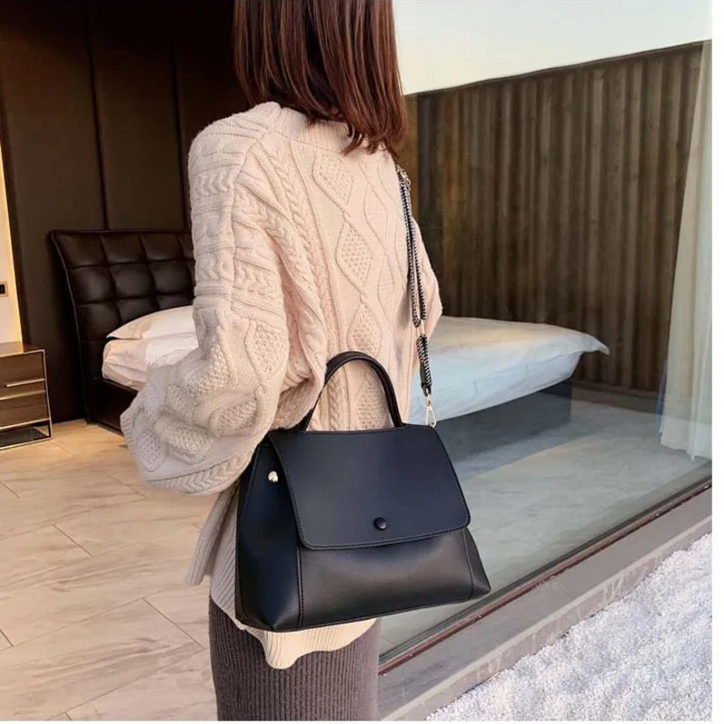 KK  2024 New Women's Summer PU Fashionable Large Capacity One Shoulder Crossbody Netizens Carrying Bag top-handle bags female