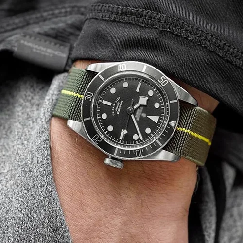 Correa de nailon suave resistente al agua para Seiko Tudor Biwan pequeña flor roja Certina Rolex Water Ghost correa de reloj de lona 18 20 22mm