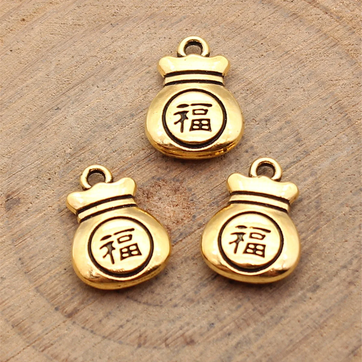 

40 шт. 14x10 мм (0,55x0,39 дюйма) подвески-талисманы в китайском стиле с двусторонней надписью «Фу» в цветах античного золота и античного серебра