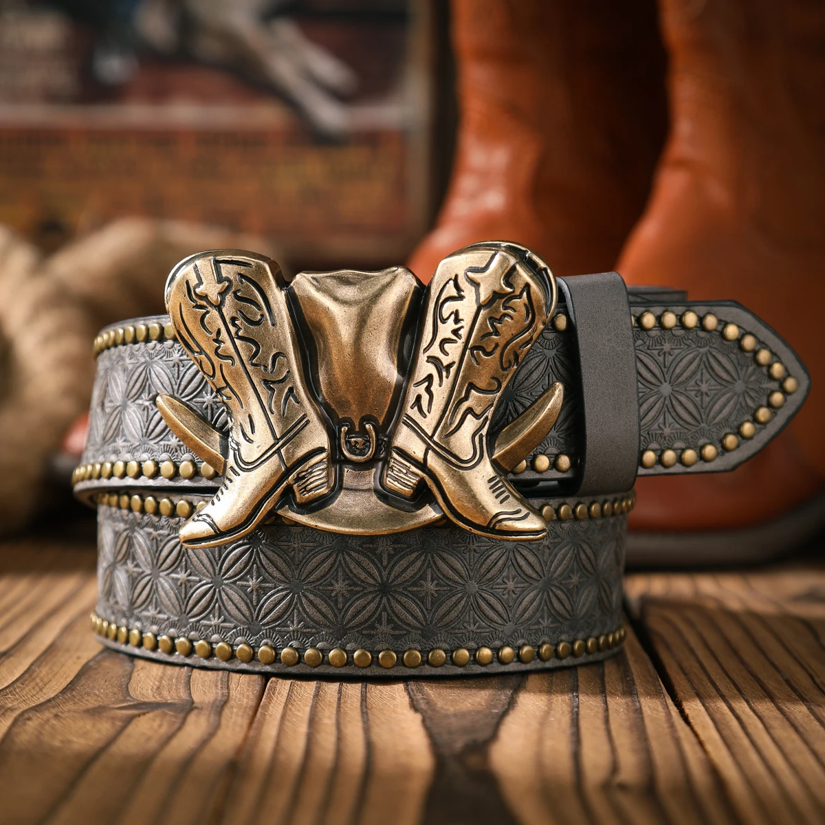Ein lässiger und retroer Gürtel, ein Taillenaccessoire für Kleidung im Western-Stil, Metallschnalle, PU-Gürtel, geeignet für Männer und Frauen. – Detail 1