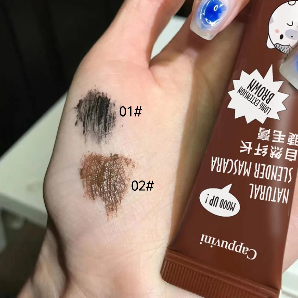 Il mascara di tipo dentifricio è lungo, spesso, riccio, impermeabile, duraturo e nonostante per sbavare