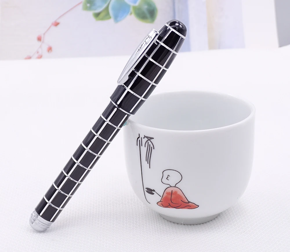 Fuliwen 2062 Resin Fountain Pen, Fashion Travel Short Pocket Pen , Fine Nib 0.5mm Beautiful Square Lattice Pattern Writing Pen