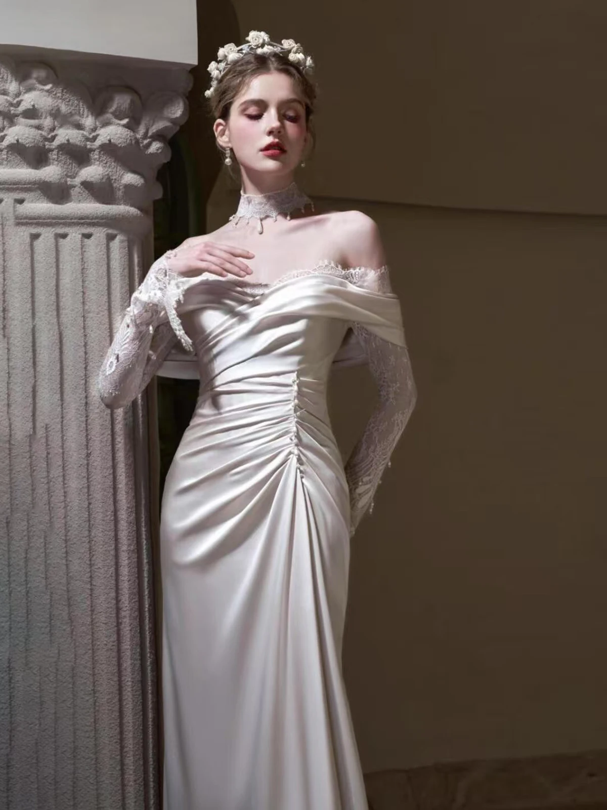 

Ele Light Satin Wedding Dr One oulder Fi Tail Long Sve Bridal Gown for Wedding Entrance Chinese Sle Long Dr