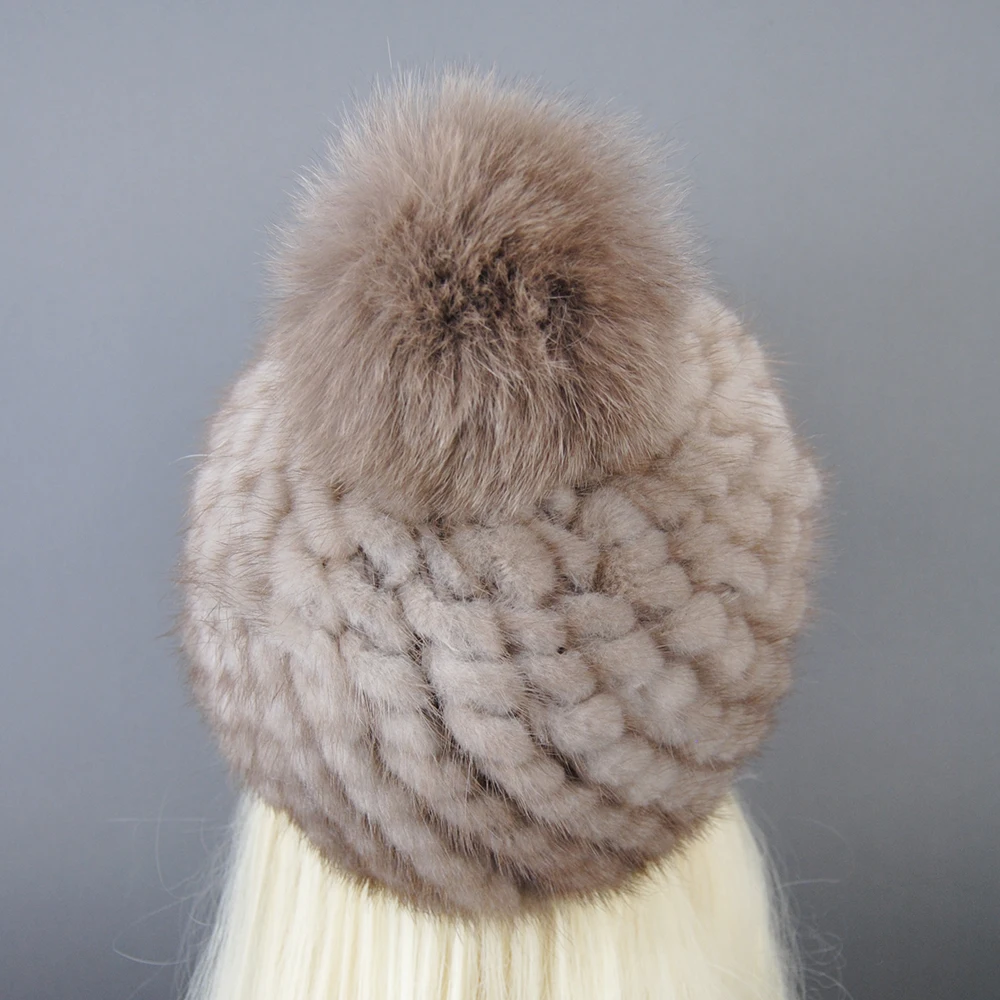 New Women Fashion 100% Genuine Mink Fur Hats Russia Lady Winter Hand Knitted Real Mink Fur Hat Natural Warm Mink Fur Visors Cap