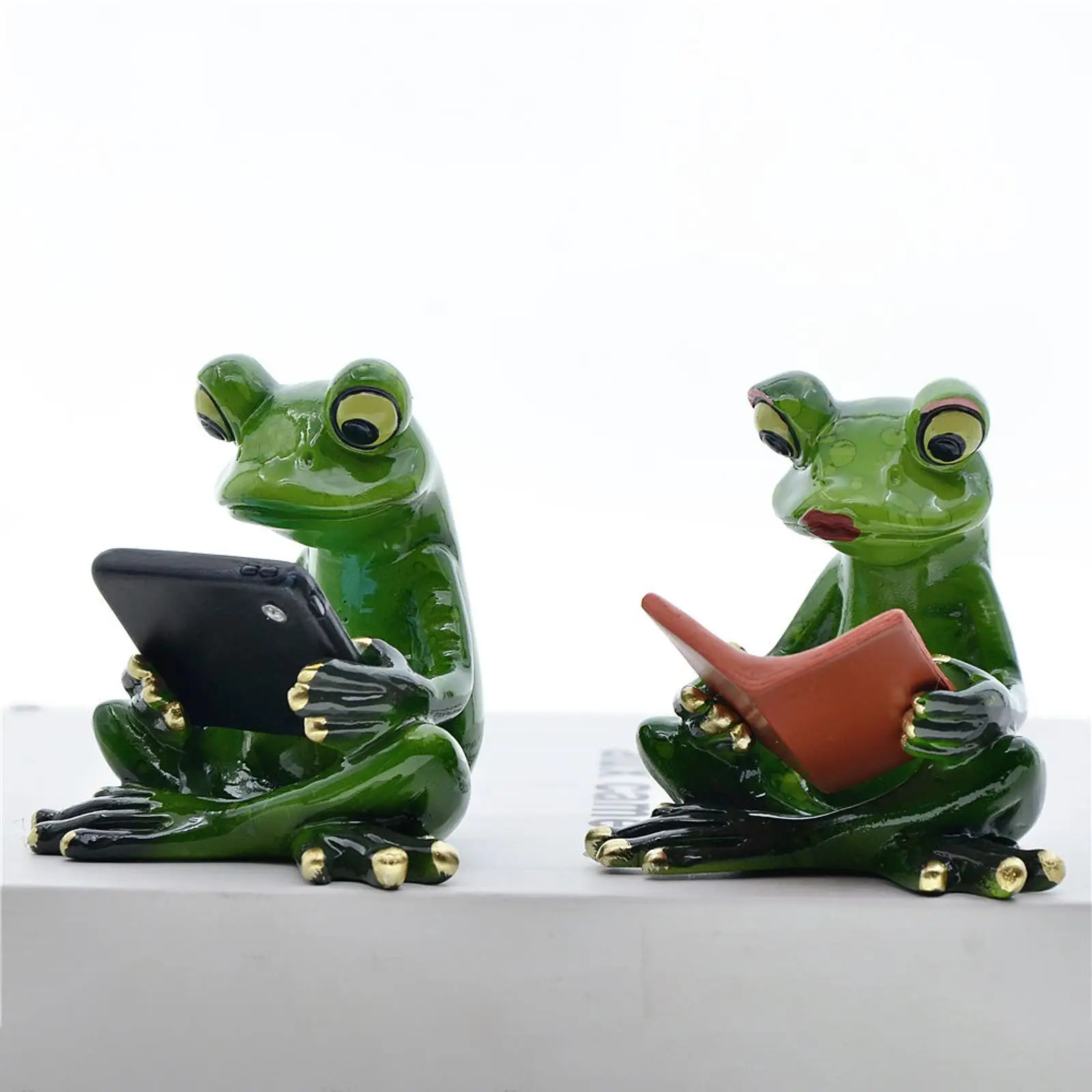 

Reading A Book Frog Statue for Couples Crafts Unique Desktop Animal Frog Sculpture for Yard Patio Balcony Outside Ornament