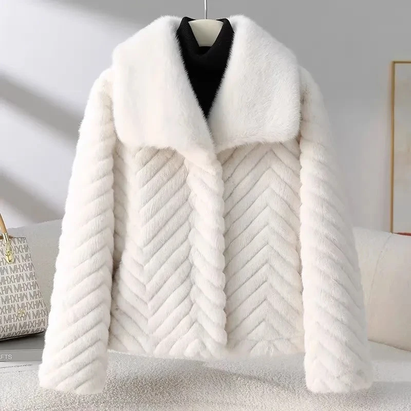2026 Autumn Winter New Lapel Velvet Mink Coat Middle-aged mother Loose Short Fur one-piece Coats Warm Thick Faux Fur Overcoat