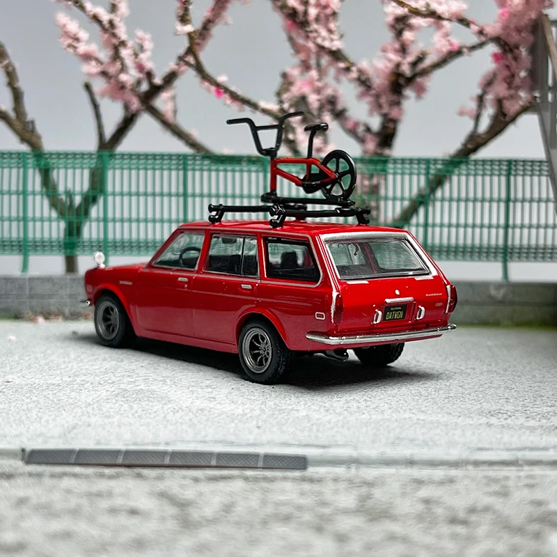 1:64 scale diecast tarmac datsun bluebird 510 wagon Alloy metal car model toy gift