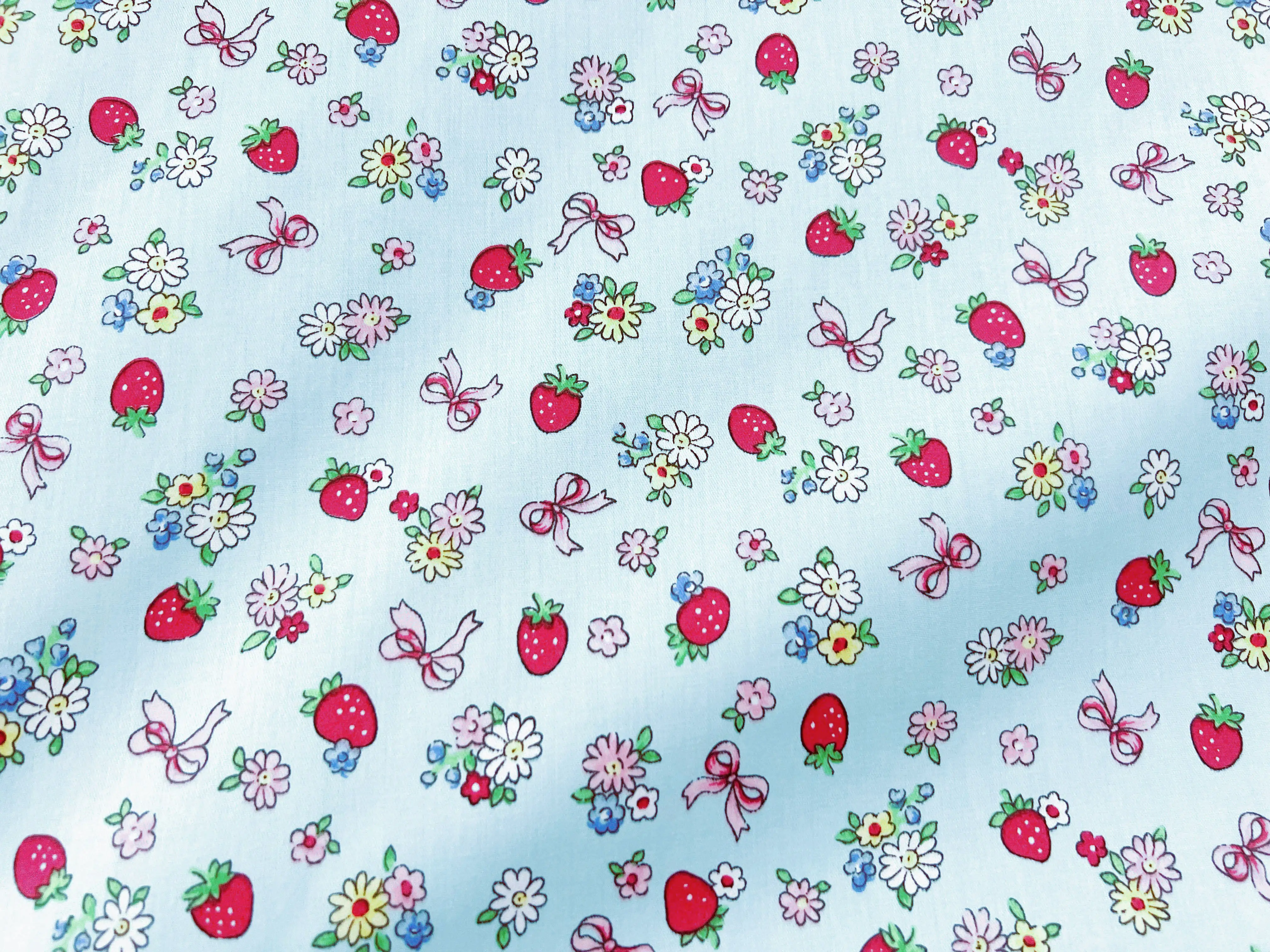 Strawberry Bow Cotton Twill Princess Style Small Flower Fabric Handmade Tablecloth Bedding Decoration