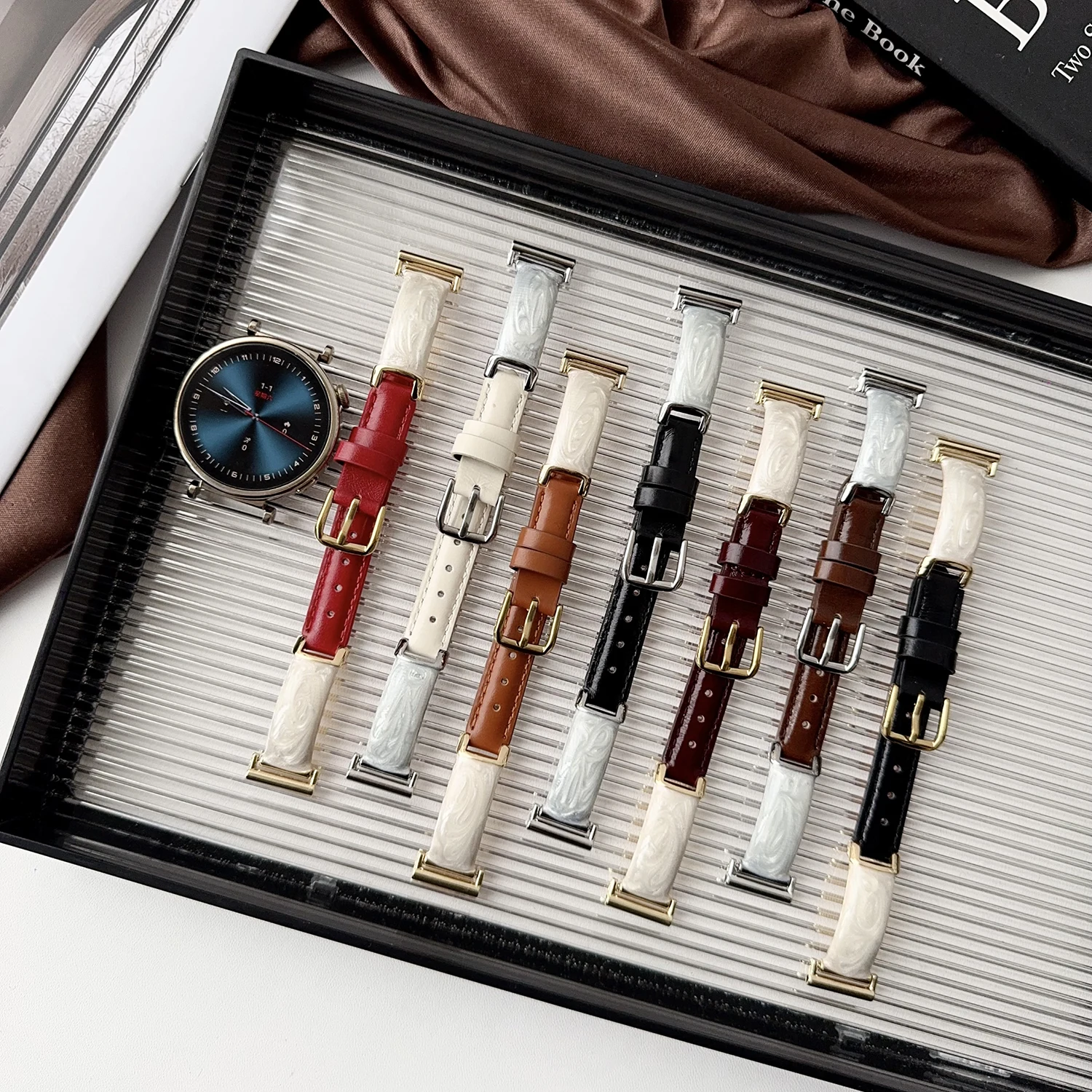 

Универсальный кожаный ремешок с золотым покрытием и ламинированным покрытием, 18/20/22 мм, для Huawei 8/9/10 fit3/4/4pro GT4/5/6 41 мм, модный женский аксессуар.