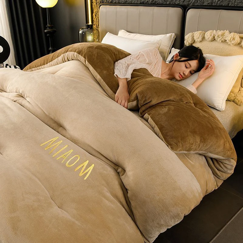 

Двустороннее утолщенное зимнее одеяло из молочного флиса в общежитии, одноместное двойное простое стильное одеяло с вышивкой, бестселлерное одеяло