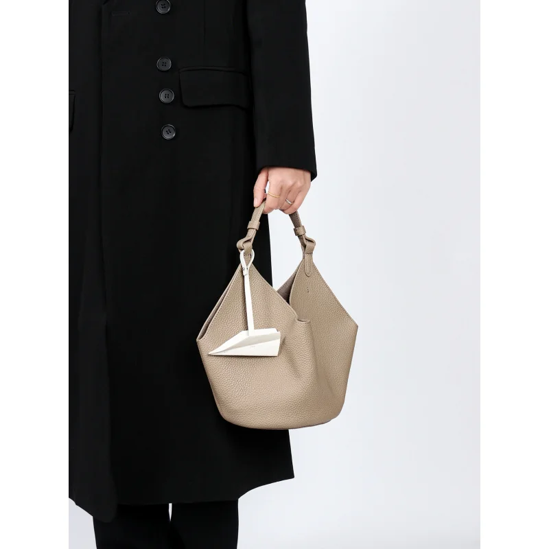 

Genuine Leather Bucket Bag Large Capacity High-Grade Cowhide Handbag Basket Bag designer luxury high quality for fashion Women