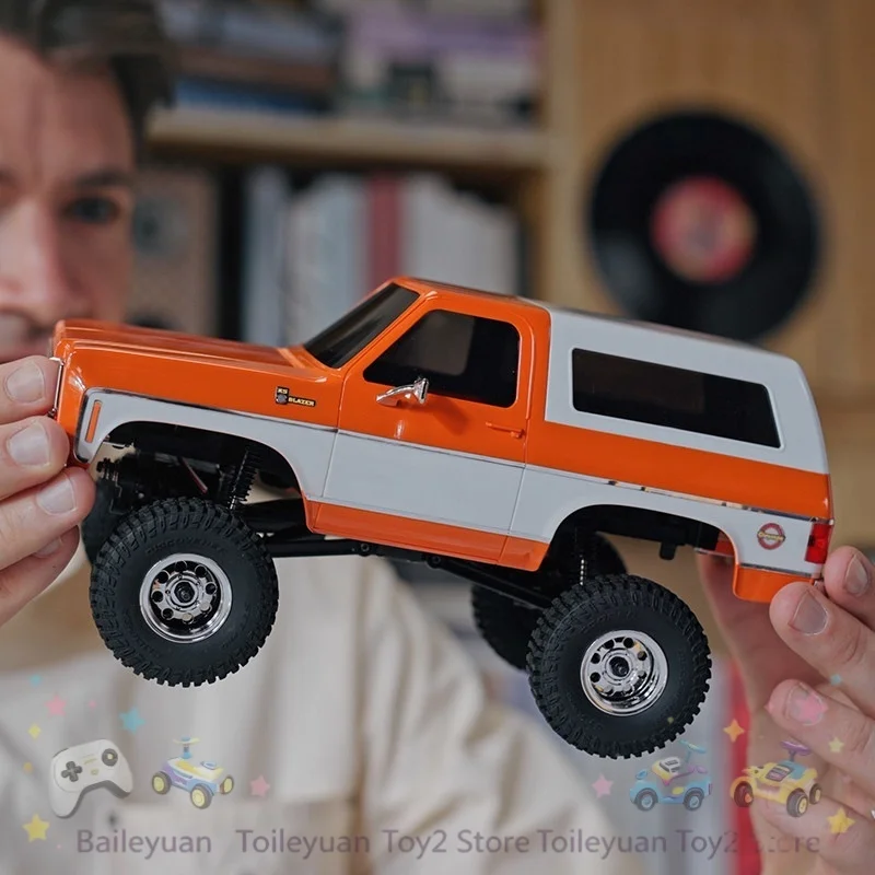 New In Stock Fms 1:24 K5 Rc Crawler Car Vintage Simulation Remote Control Off Road Vehicle Model For Adult Hobby