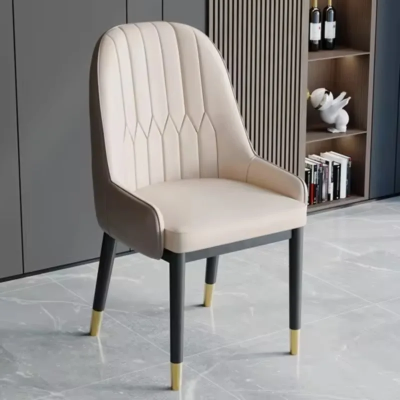 モダンなシンプル家庭用椅子、小さな家族向け長方形レストラン北欧風ダイニングチェア