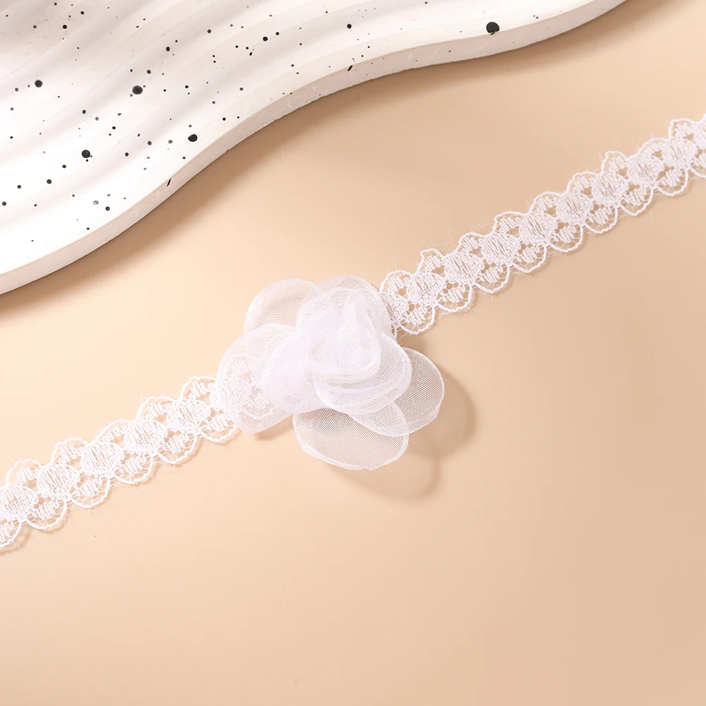 Aihua Gothic Weiße Spitzen-Rosenblüten-Halskette für Damen Elegante Rosen-Choker-Halskette Statement-Schmuck – Detail 3
