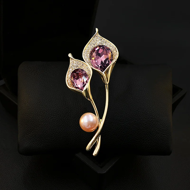 Luxury Purple Tulip Brooch for Women Flower Pins New Design Sense Pearl Suit Neckline Ornament Rhinestone Jewelry Accessories