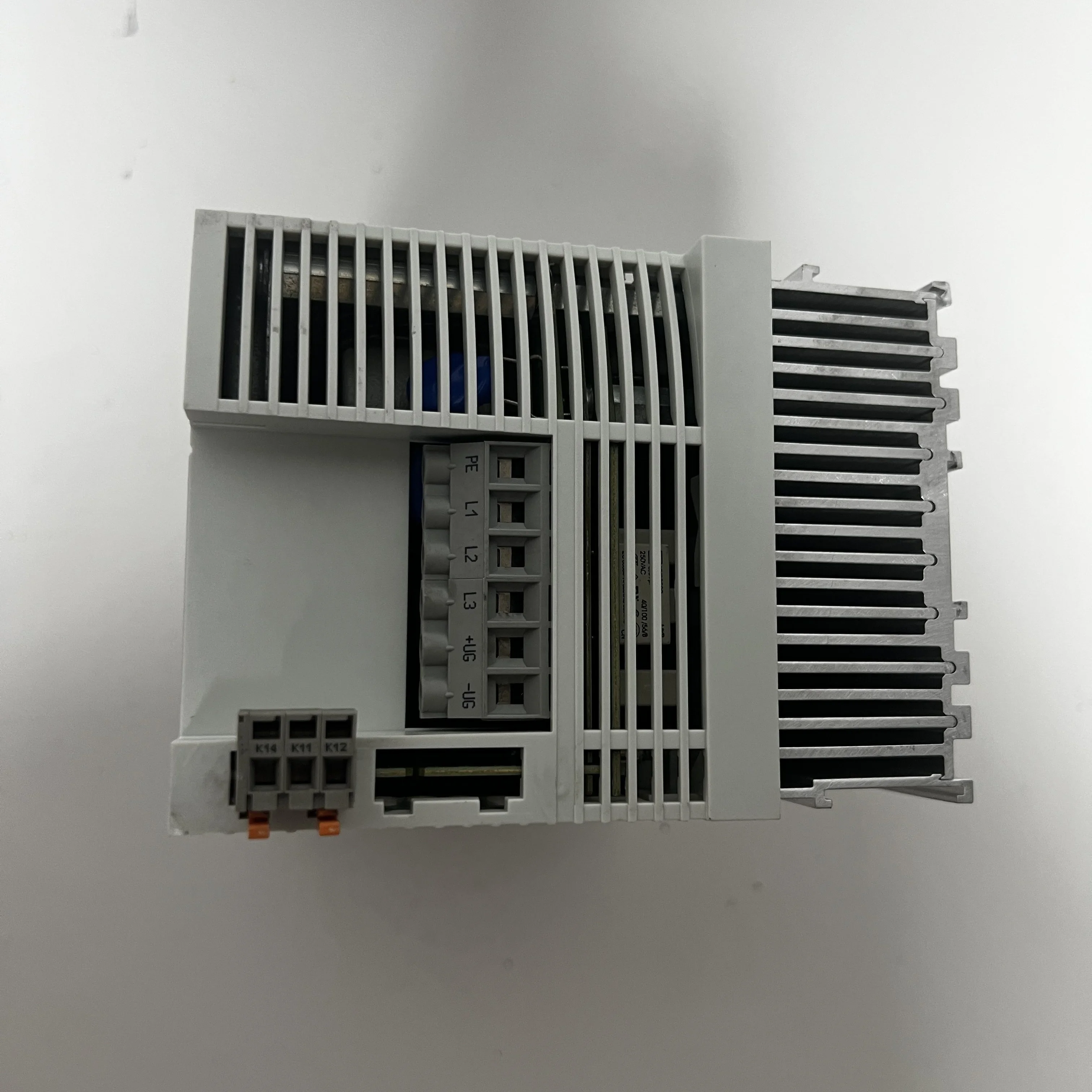 8200 Series VFD E82EV302K2C/E82EV302-2C New Original Spot 100% New