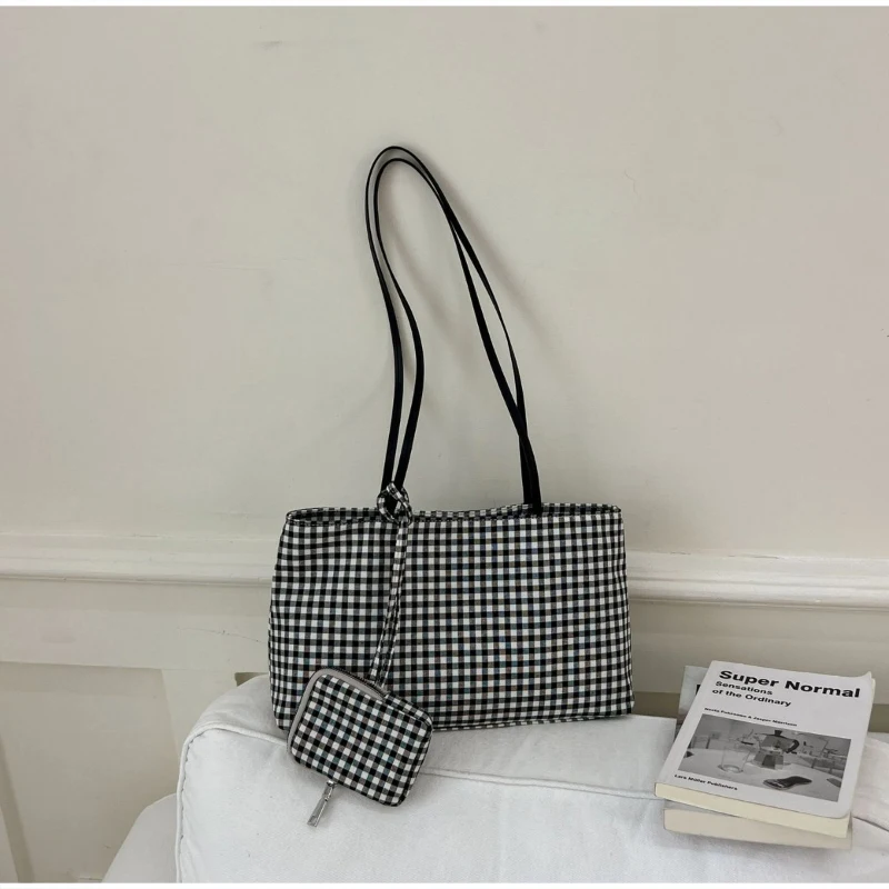 Karierte Canvas-Umhängetasche für Damen, leichte, lässige Pendler-Handtasche, Vintage-Tragetasche mit kariertem Muster und Farbblock-Design – Detail 8