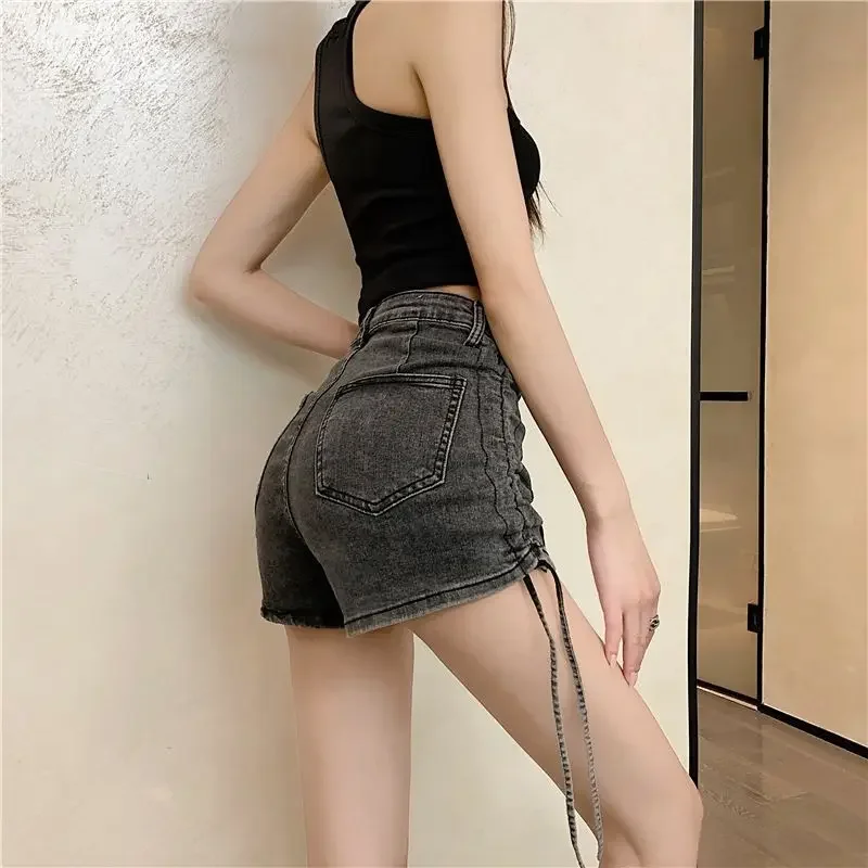 여름 Coquette Strappy Short Jean Pants 여성 하라주쿠 패션 신축성있는 저렴한 야외 디자인 XL 여성용 데님 반바지의 새로운 기능