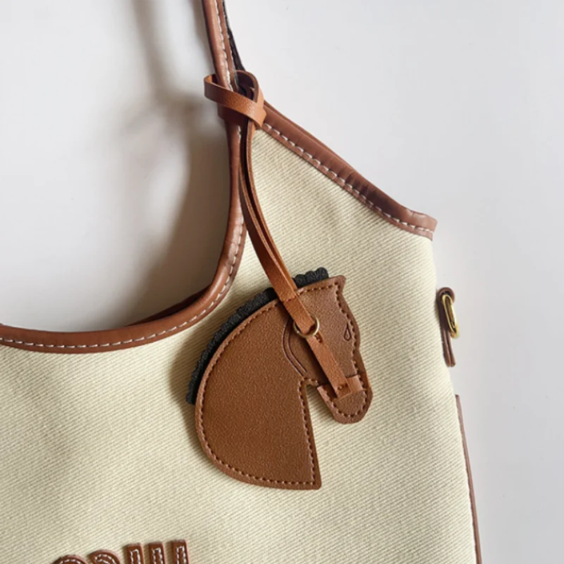 PU Leather Personalized Horsehead Hanging Decoration Horse Pony Keychain Women's Backpack Pendant Women's Bag Charms